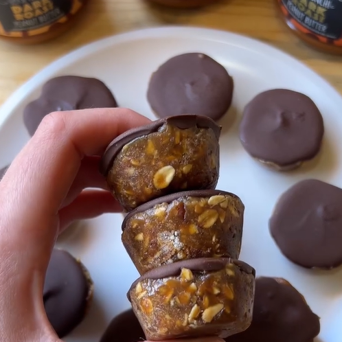 4-Ingredient Peanut Butter Date Bites